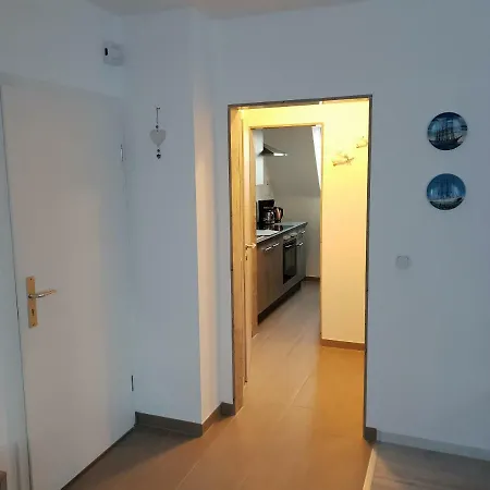 Ferienwohnung Helena 엠덴