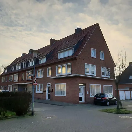 Ferienwohnung Helena 엠덴